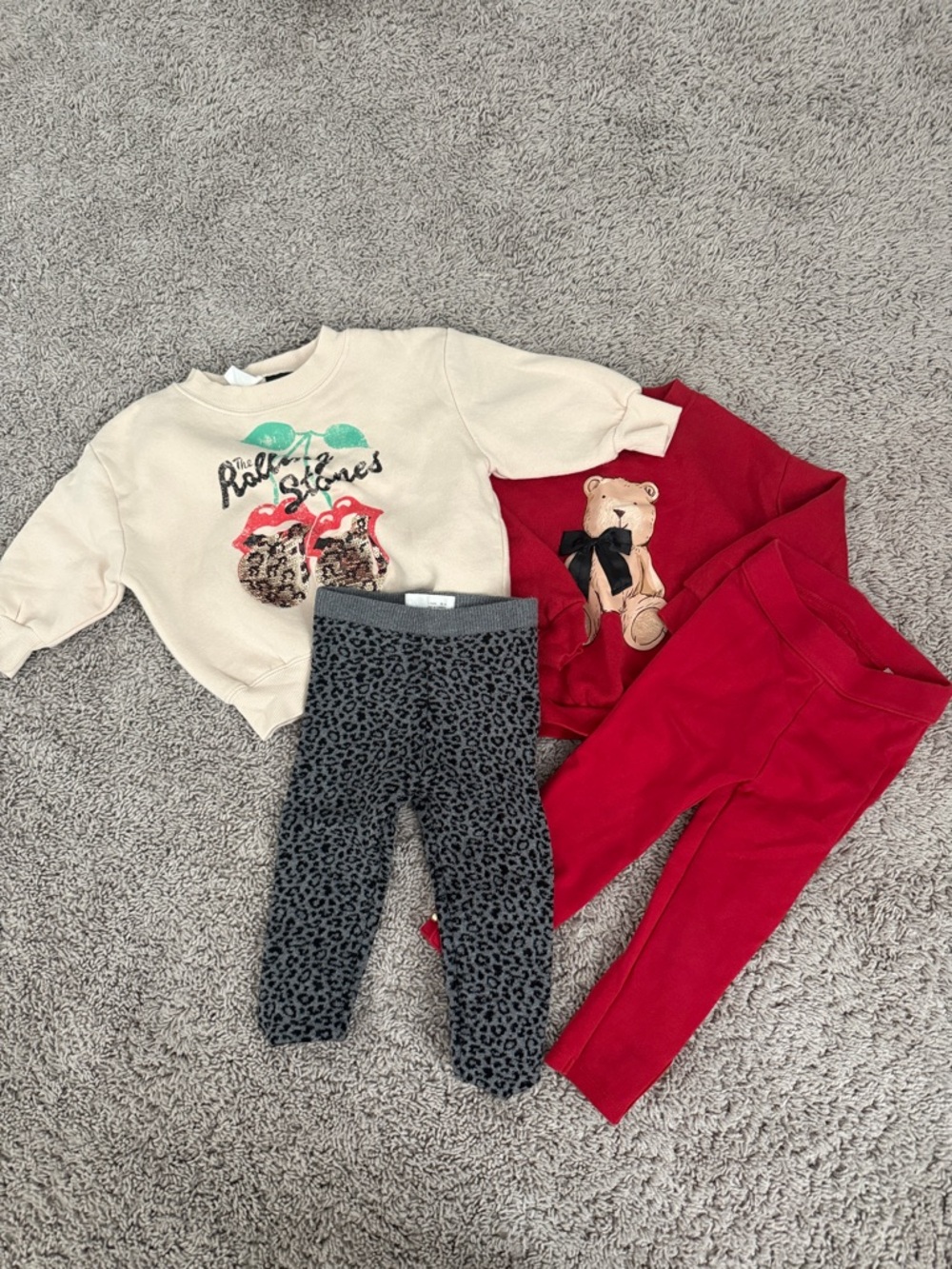 Bundle of 2 legging and sweatshirt outfits